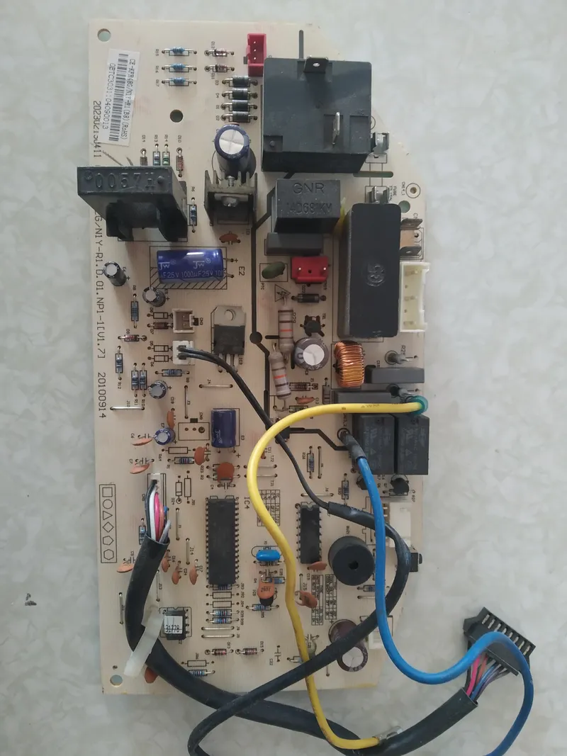 Placa Electrónica Aire Acondicionado CE-KFR32G/N1