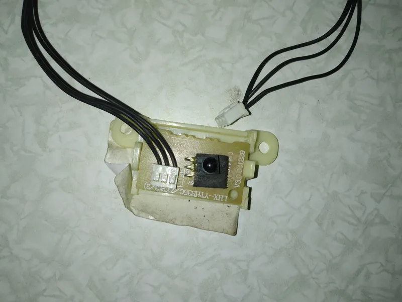 Placa Electrónica Aire Acondicionado LHX-YTHS35G/ZYP(3/3)