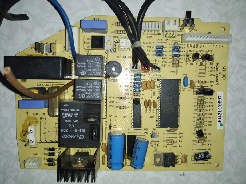 Placa Electrónica Aire Acondicionado B130404