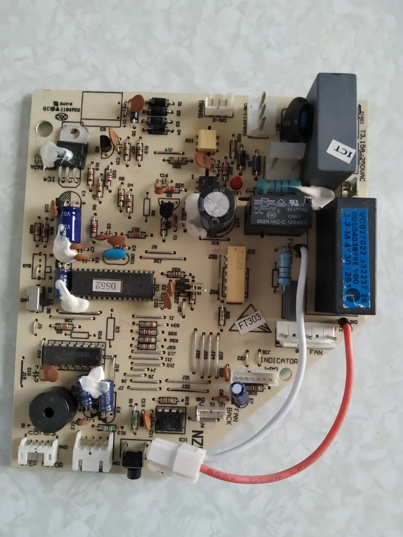 Placa Electrónica Aire Acondicionado QC1194VOZ