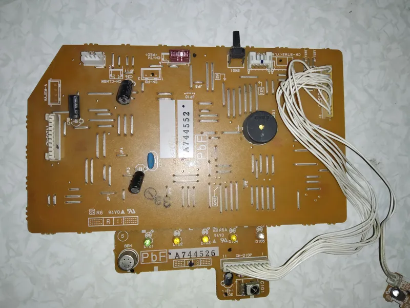 Placa Electrónica Aire Acondicionado CS-E9GKEW