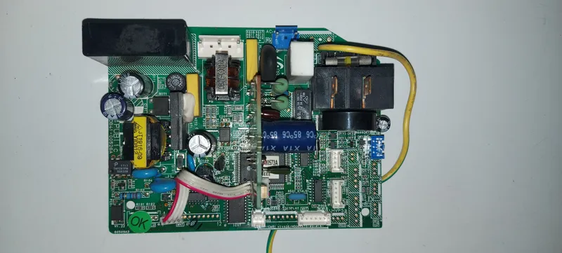 Placa Electrónica Aire Acondicionado DB41-00526A / AQV12NSAN