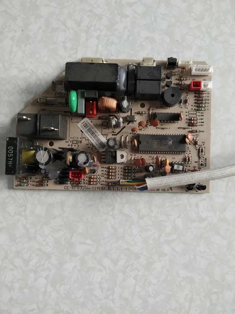 Placa Electrónica Aire Acondicionado CE-KFR32GW/I1Y(S)