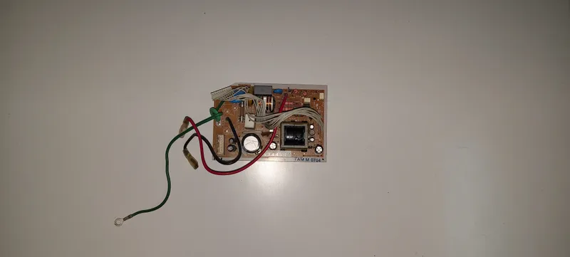 Placa Electrónica Aire Acondicionado A744567 / CS-E15GKEW