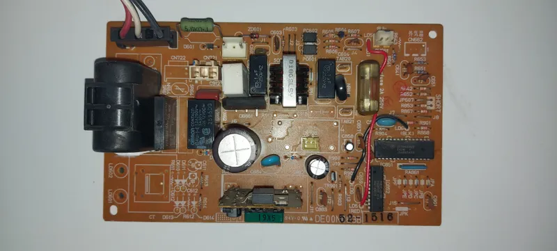 Placa Electrónica Aire Acondicionado MUH-18MV / DE00N063B