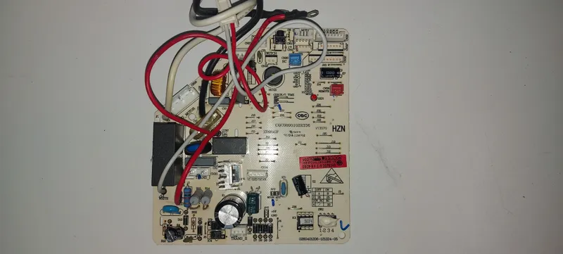 Placa Electrónica Aire Acondicionado AS09GB2HRA / CQC08001022336