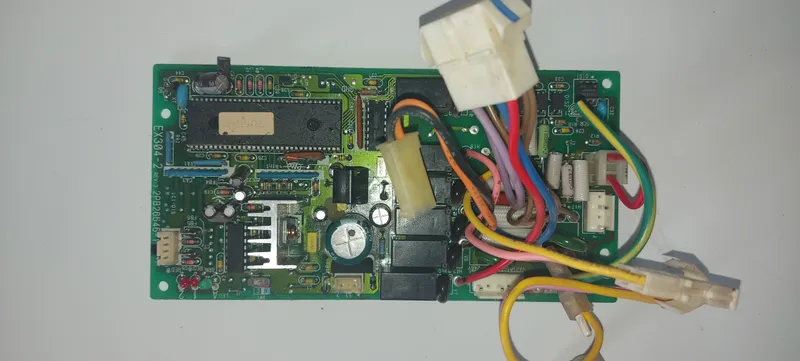 Placa Electrónica Aire Acondicionado RY35FU1C/EX304-2/2PB26545-1