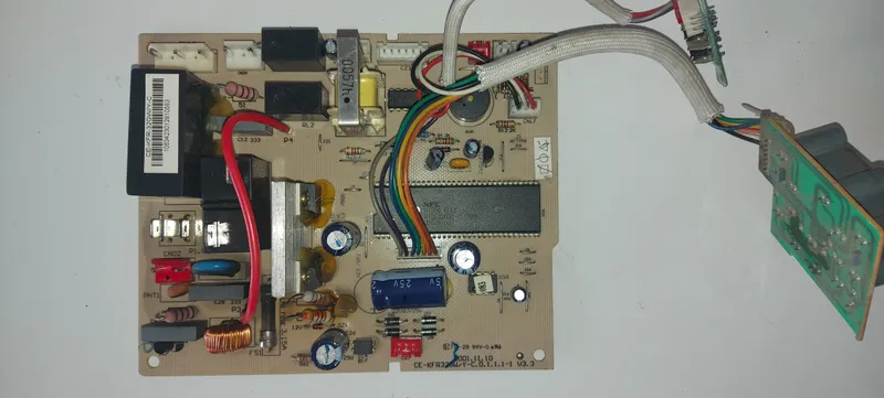 Placa Electrónica Aire Acondicionado FKR-120 / KFR326W