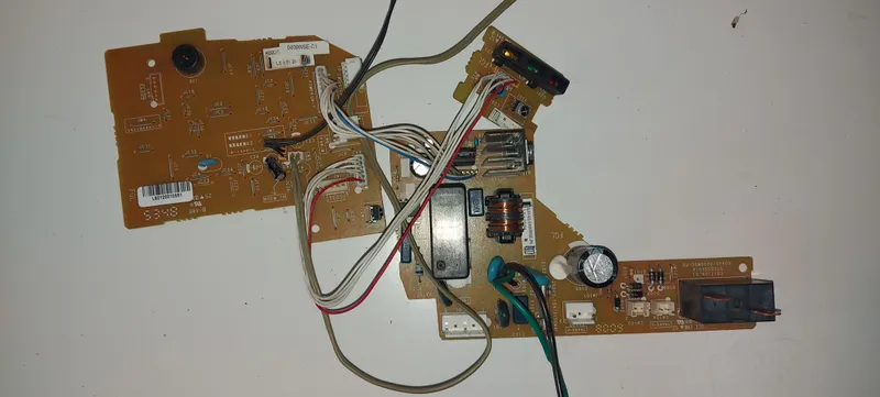 Placa Electrónica Aire Acondicionado 9706056014 / K04AS-0400WSE-P0