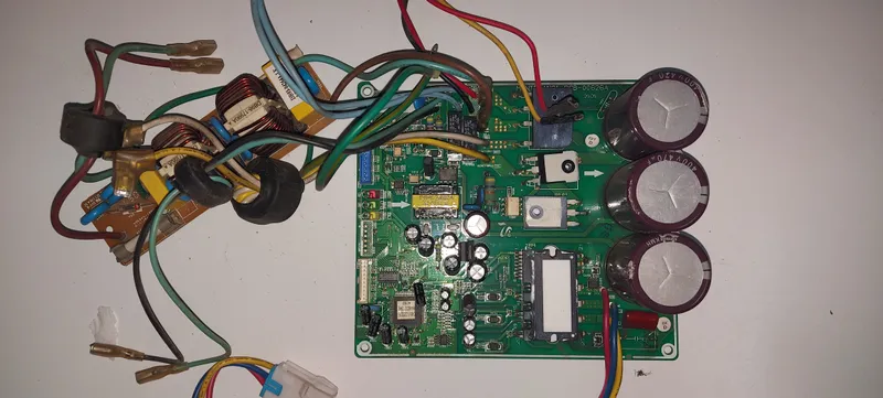 Placa Electrónica Aire Acondicionado AQ-2HSAX / PCB-00626A