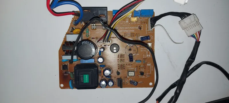 Placa Electrónica Aire Acondicionado 6871A20156 / 6870A90255B