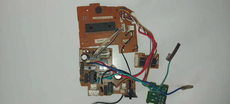 Placa Electrónica Aire Acondicionado EZ-09803HSE-C EZ097MHSE-P / CMK-P3X