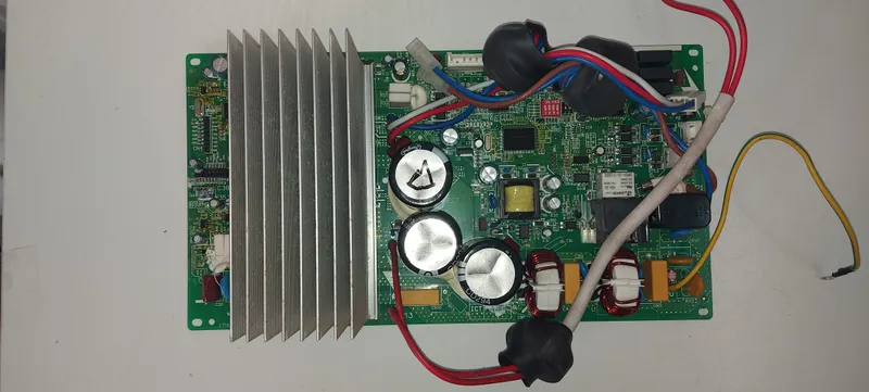 Placa Electrónica Aire Acondicionado LT1631 ODU