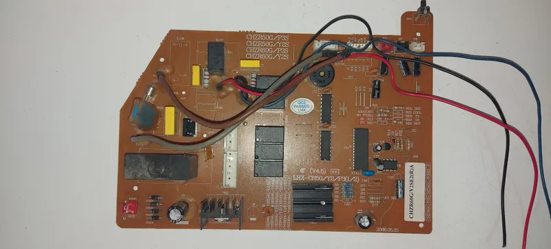 Placa Electrónica Aire Acondicionado CHZR60G/Y2SE2(R)A