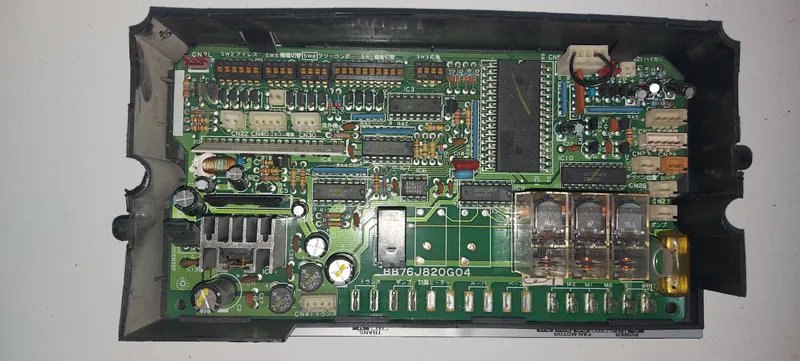 Placa Electrónica Aire Acondicionado BB76J820G04