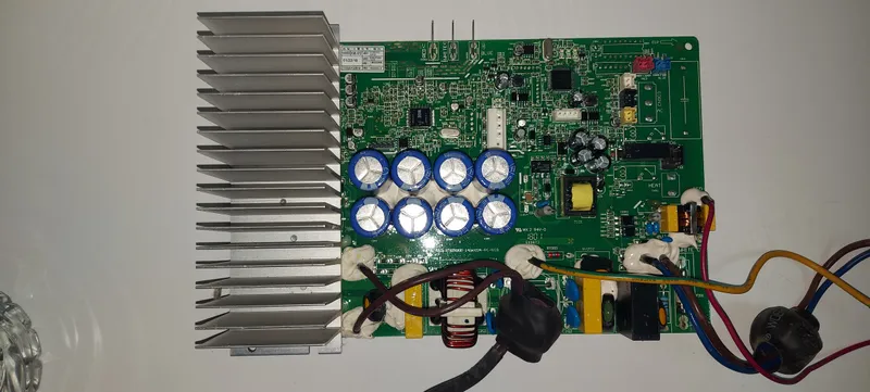 Placa Electrónica Aire Acondicionado HTSD008-140602A-PC-V09 / AS12UR45YD