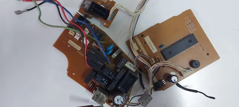 Placa Electrónica Aire Acondicionado HW-300HP/WL / EZ-095RHSE-C6M6808