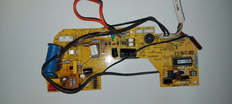 Placa Electrónica Aire Acondicionado HSU-18HVA103 V12856 / AC02125.RGC.090525