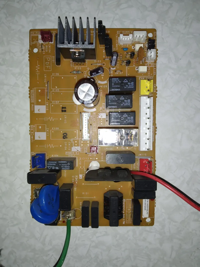 Placa Electrónica Aire Acondicionado K04CW-0405HSE-P0