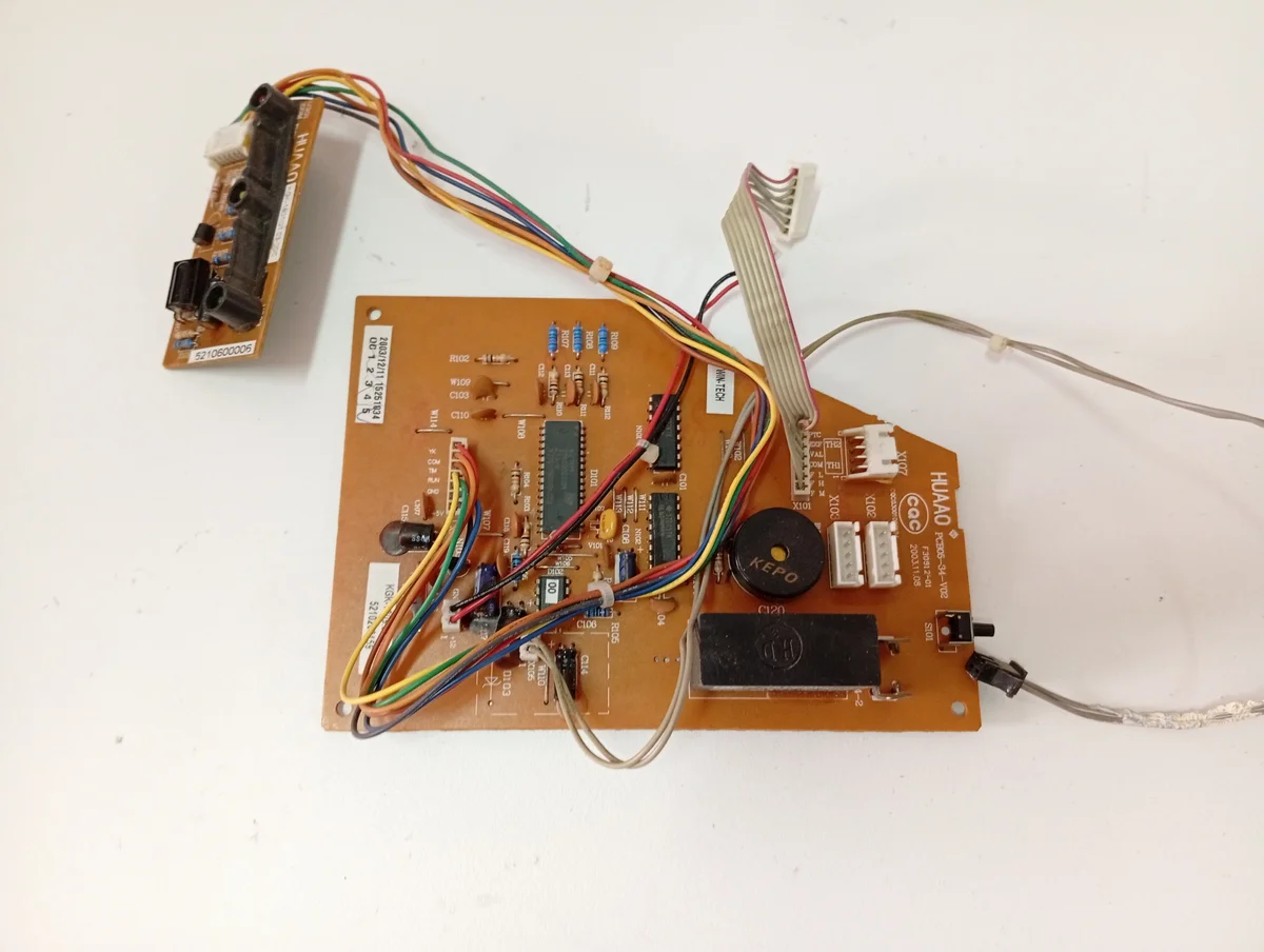 Placa Electrónica Aire Acondicionado PCB05-34-V02/KGK-1809.01.01-00/00/5210200159/HUAS0 KGK-1801/01.03-00/0/5210600006