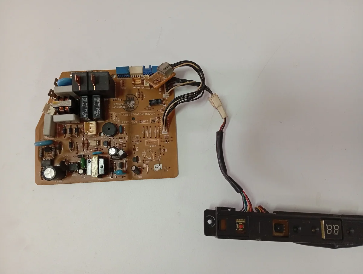 Placa Electrónica Aire Acondicionado 6870A90238B(V1)/6871A20572