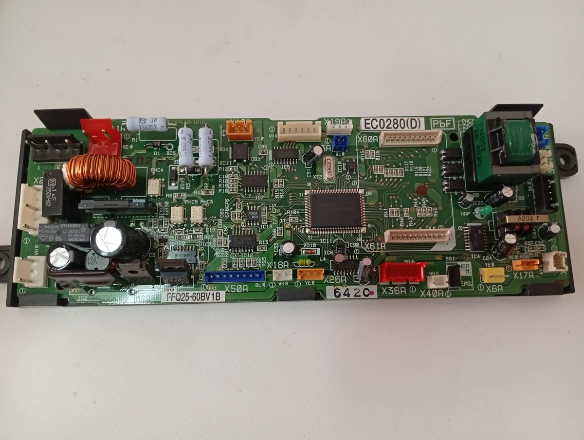 Placa Electrónica Aire Acondicionado 1393680/DB-E00-101E/DB-E00-101D/FFQ25-60BV1B/EC0280(D)