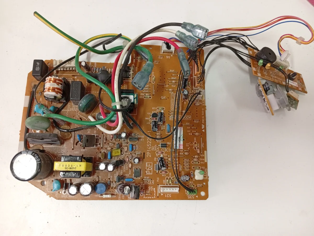 Placa Electrónica Aire Acondicionado ATXS35E2VIA/2P145226-1/3P145629