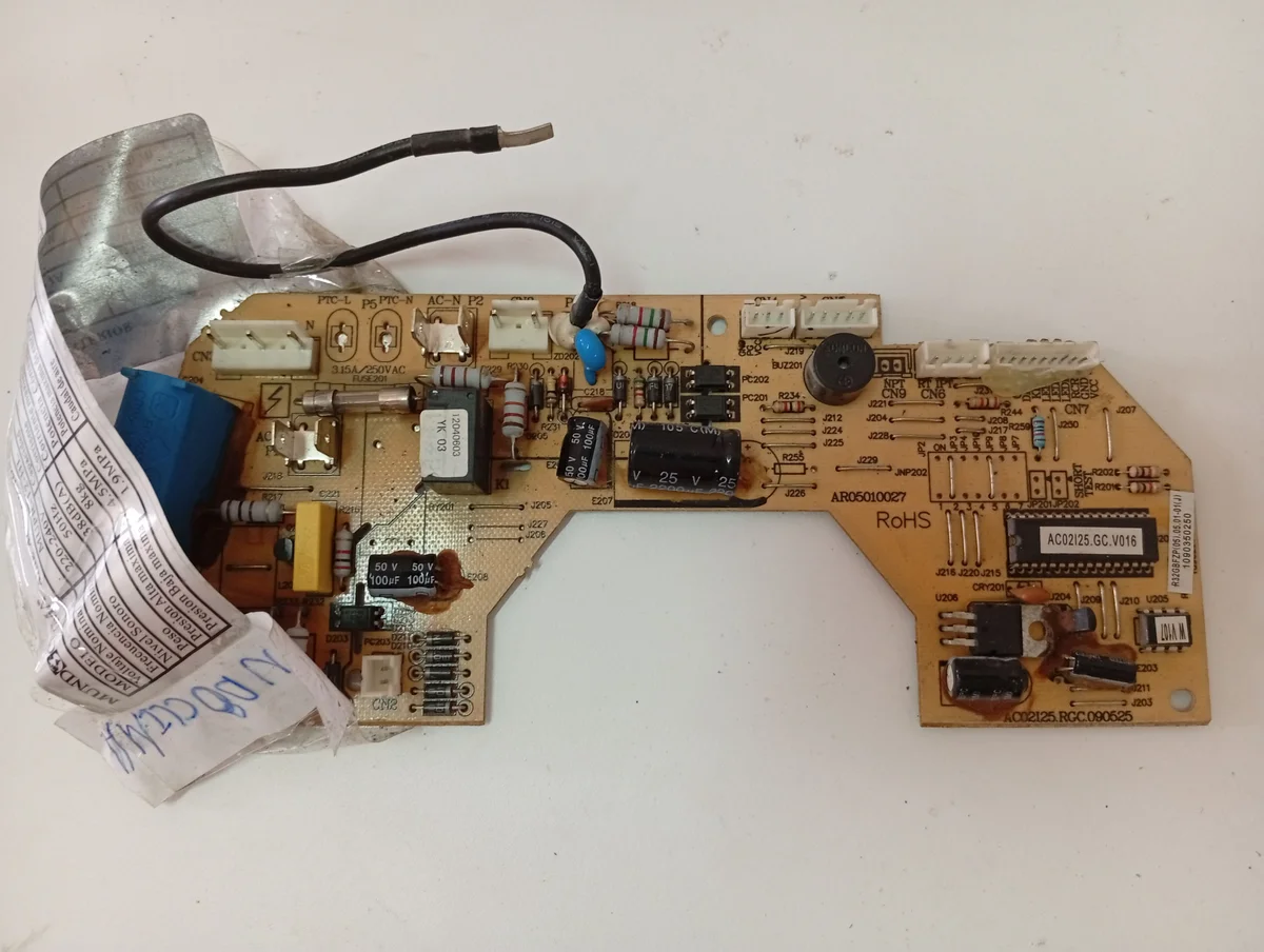 Placa Electrónica Aire Acondicionado AR05010027/AC02I25.RGC.090525