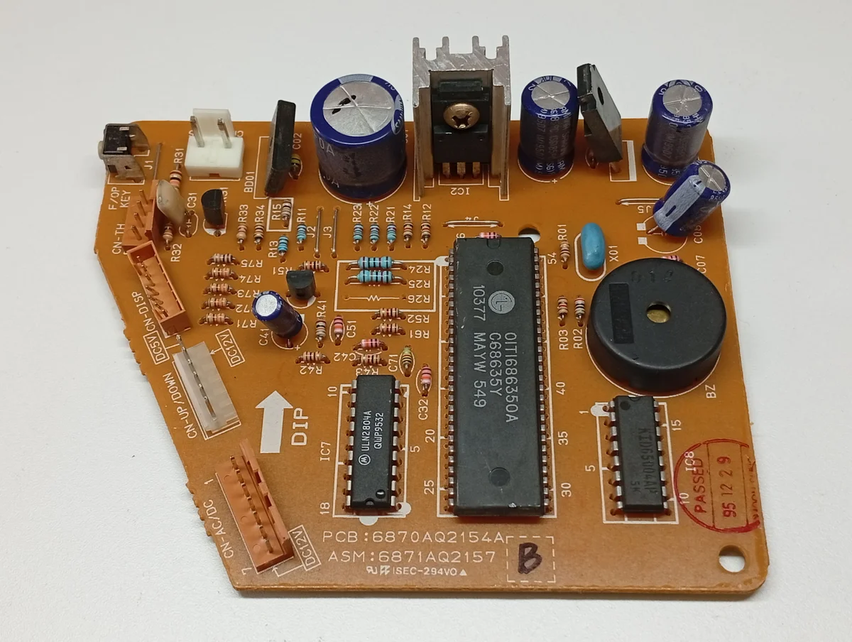 Placa Electrónica Aire Acondicionado 6870AQ2154A/6871AQ2157B