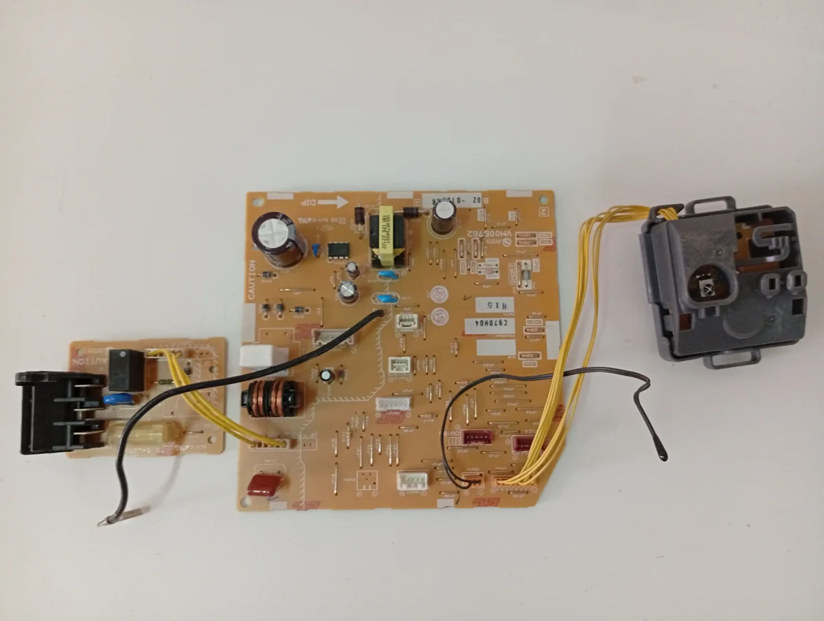 Placa Electrónica Aire Acondicionado VM00B762/B02-01Z2KR/VM76A757G01