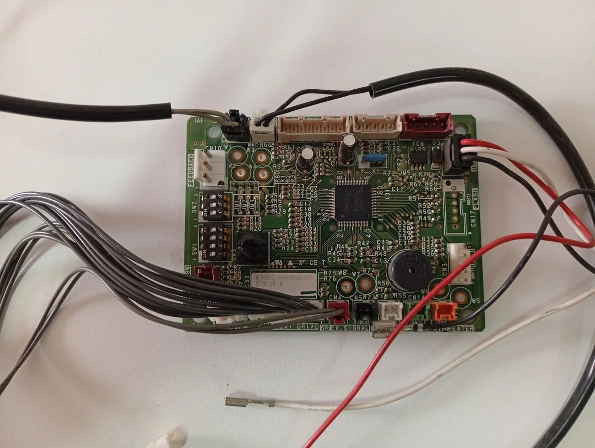 Placa Electrónica Aire Acondicionado K03BZ-0409HSE-C1/K70121-R