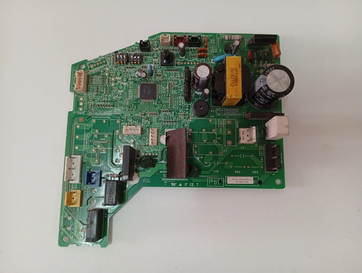 Placa Electrónica Aire Acondicionado K01AL-0502HSE-C1/WC060112R