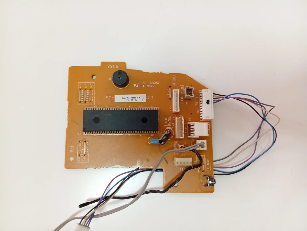 Placa Electrónica Aire Acondicionado EZ-09MHSE-C/GM60071/1300480035
