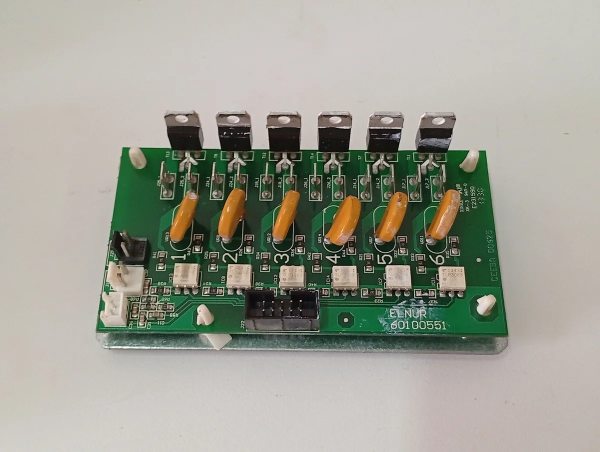 Placa Electrónica Aire Acondicionado ELNUR 60100551/CEEBA 00625