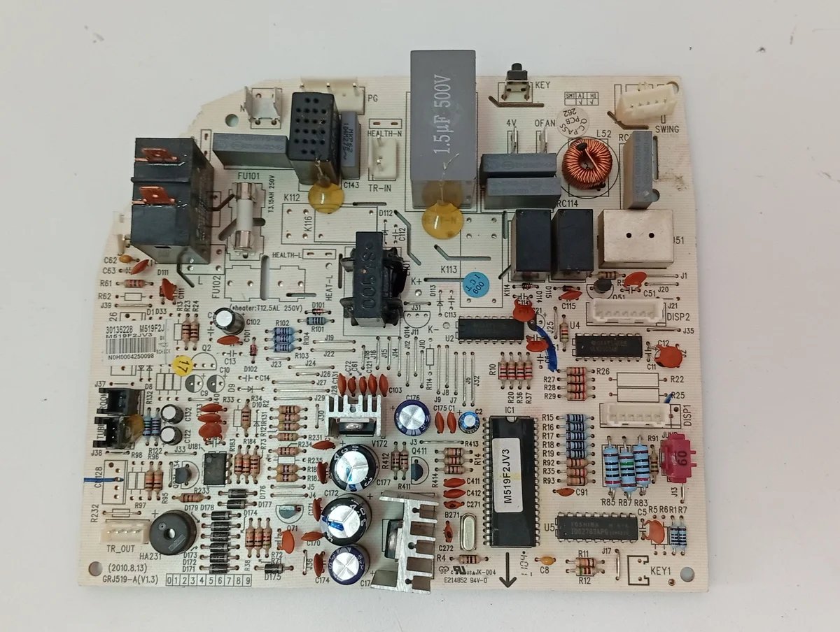 Placa Electrónica Aire Acondicionado 30135228 M519F2J/M519F2JV3/GRJ519-A(V1.3)