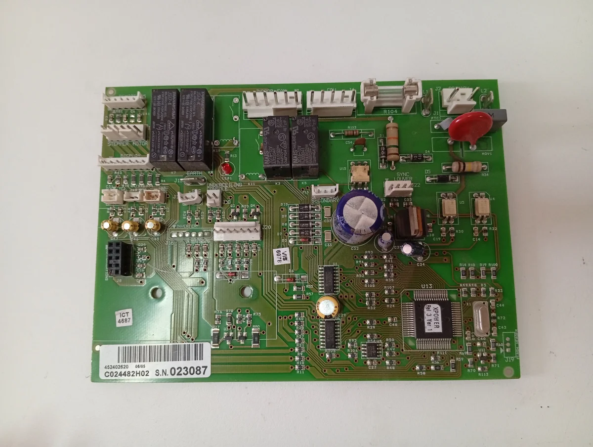 Placa Electrónica Aire Acondicionado C024482H02/023087