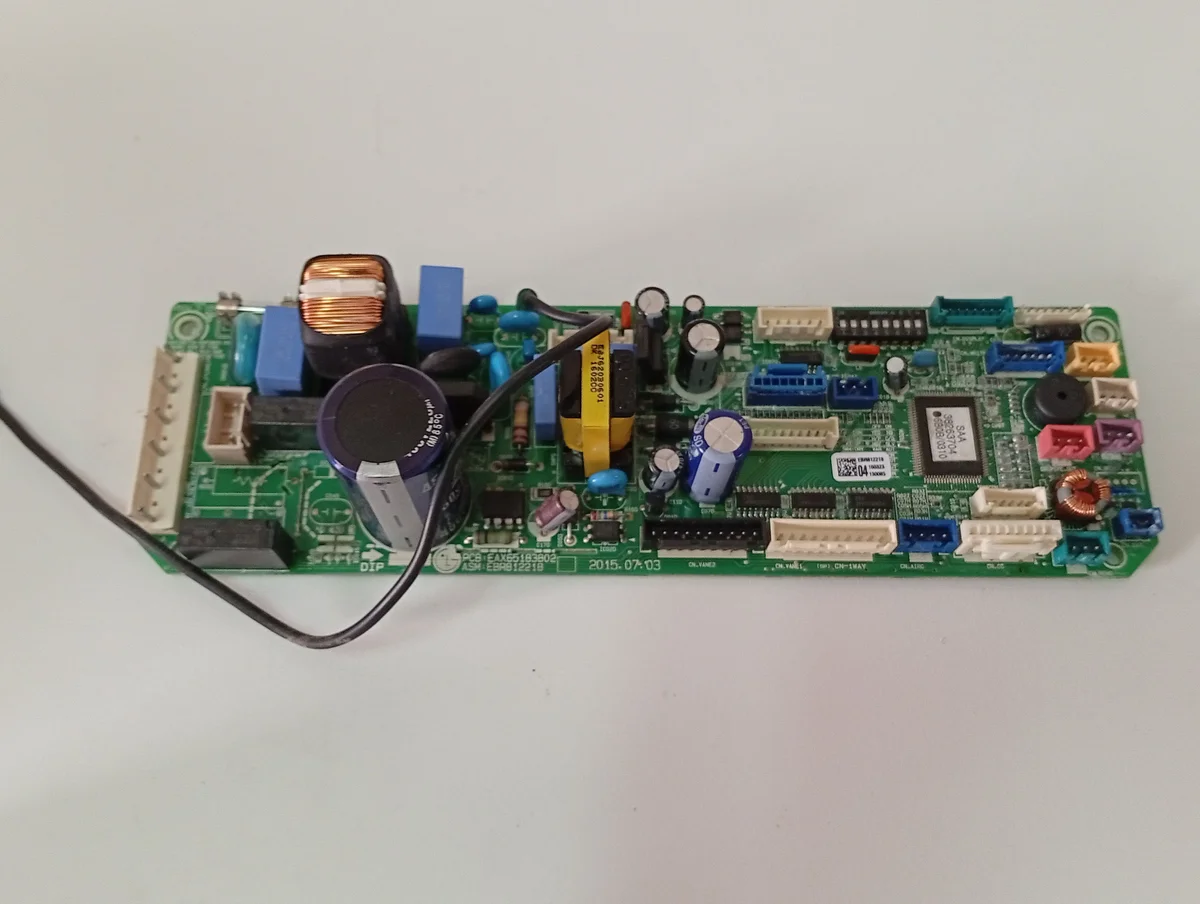 Placa Electrónica Aire Acondicionado EAX65183802/EBR812218
