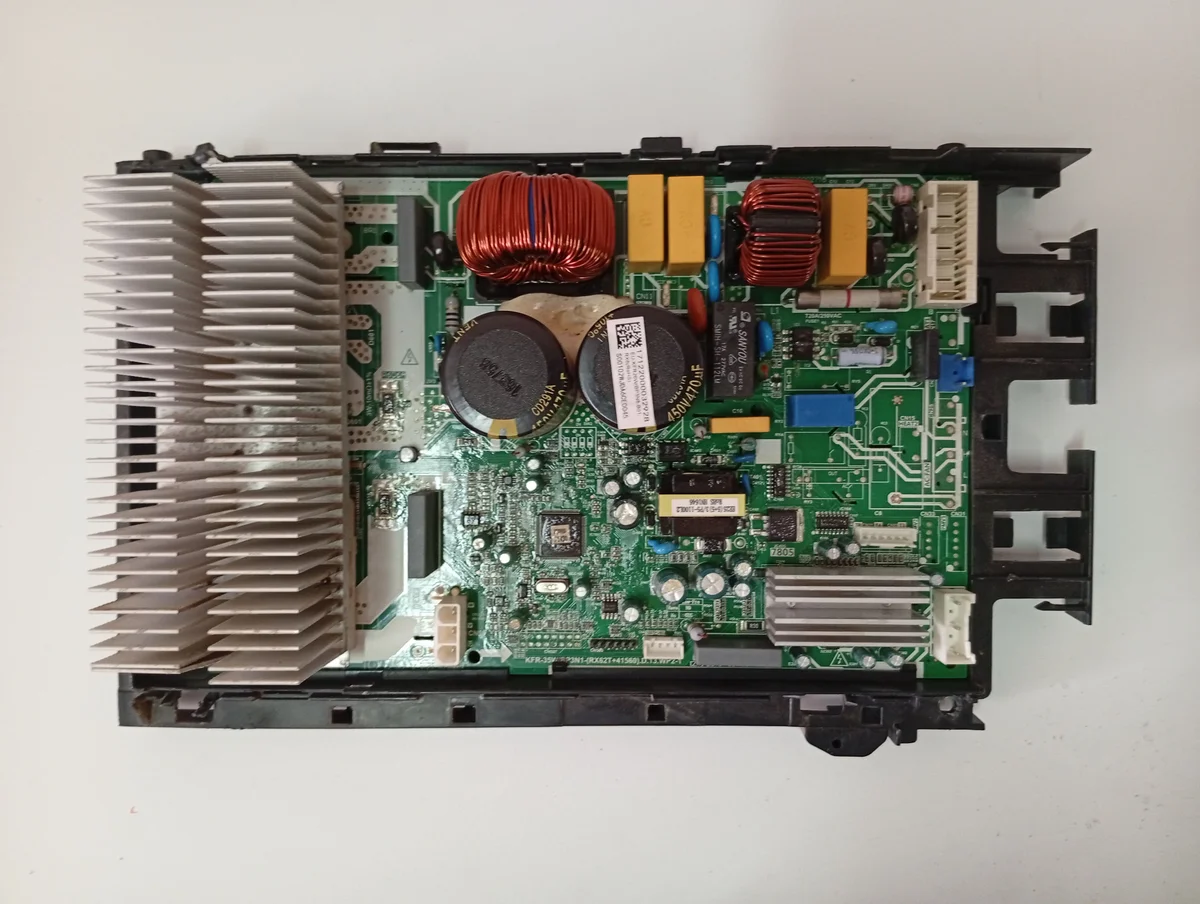 Placa Electrónica Aire Acondicionado KFR-35W/BP3N1-(RX62T+41560).D.13.WP2-1