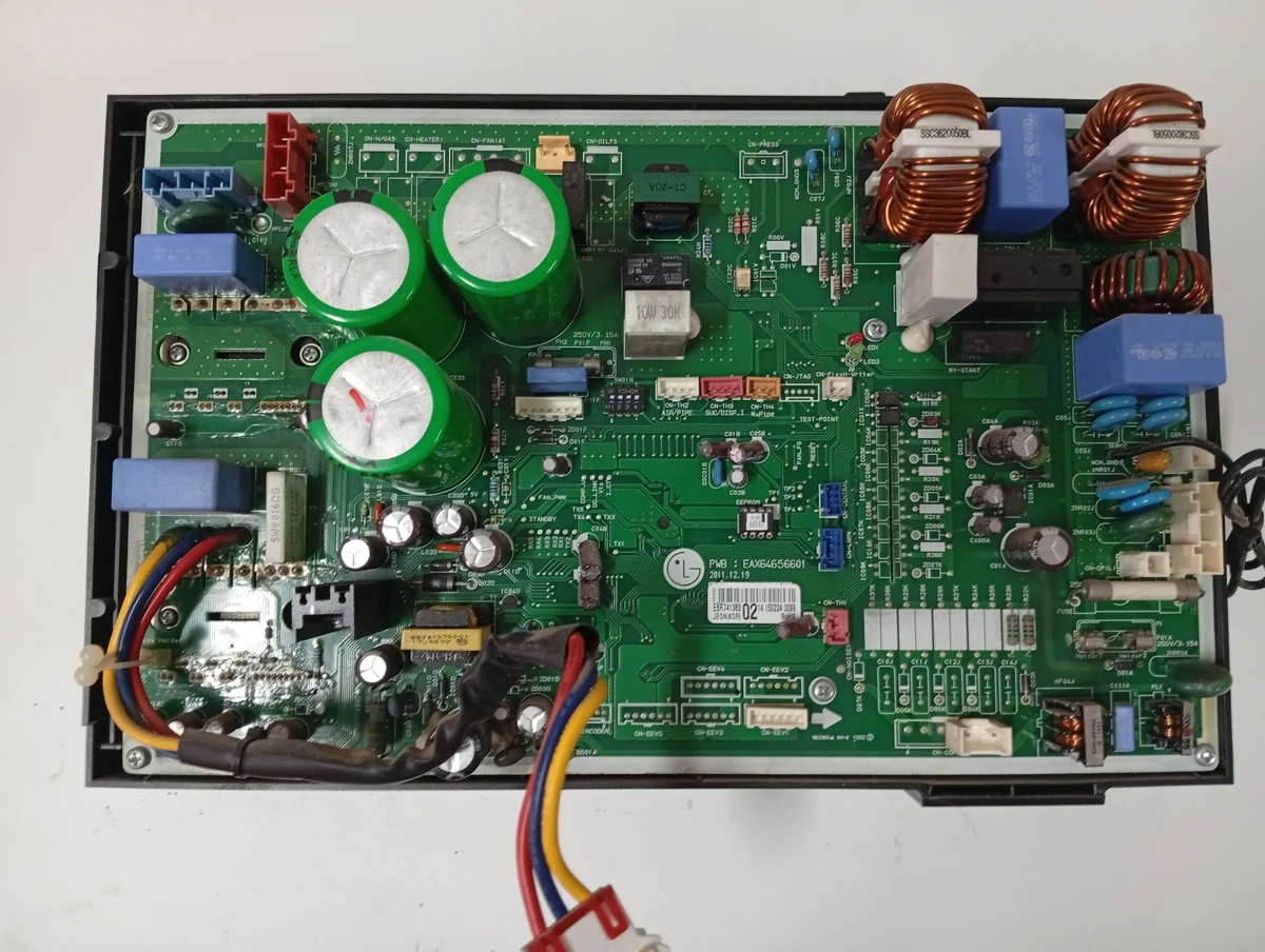 Placa Electrónica Aire Acondicionado EAX64656601/EBR74138302141502240099 JEON(KOR)