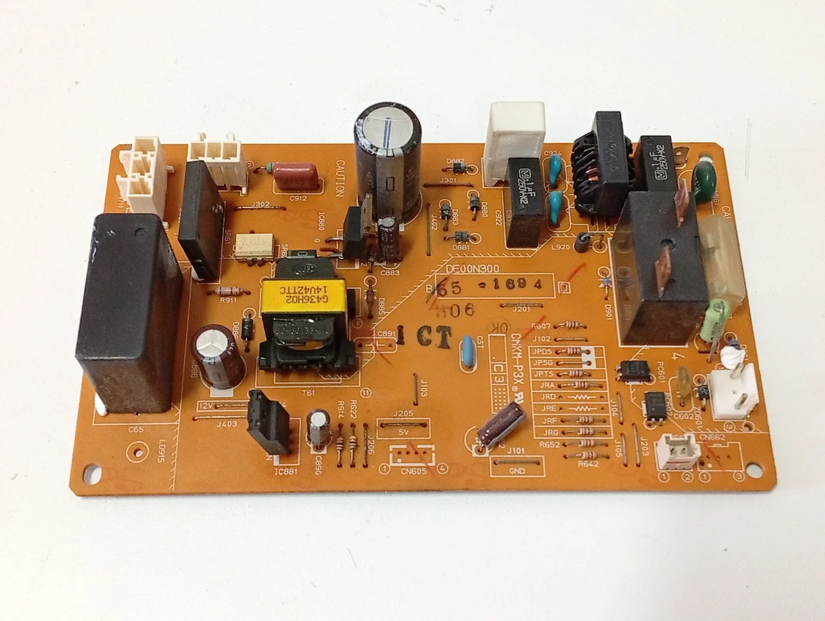 Placa Electrónica Aire Acondicionado MUH-A09YV/DE00N300/SE76A895G01