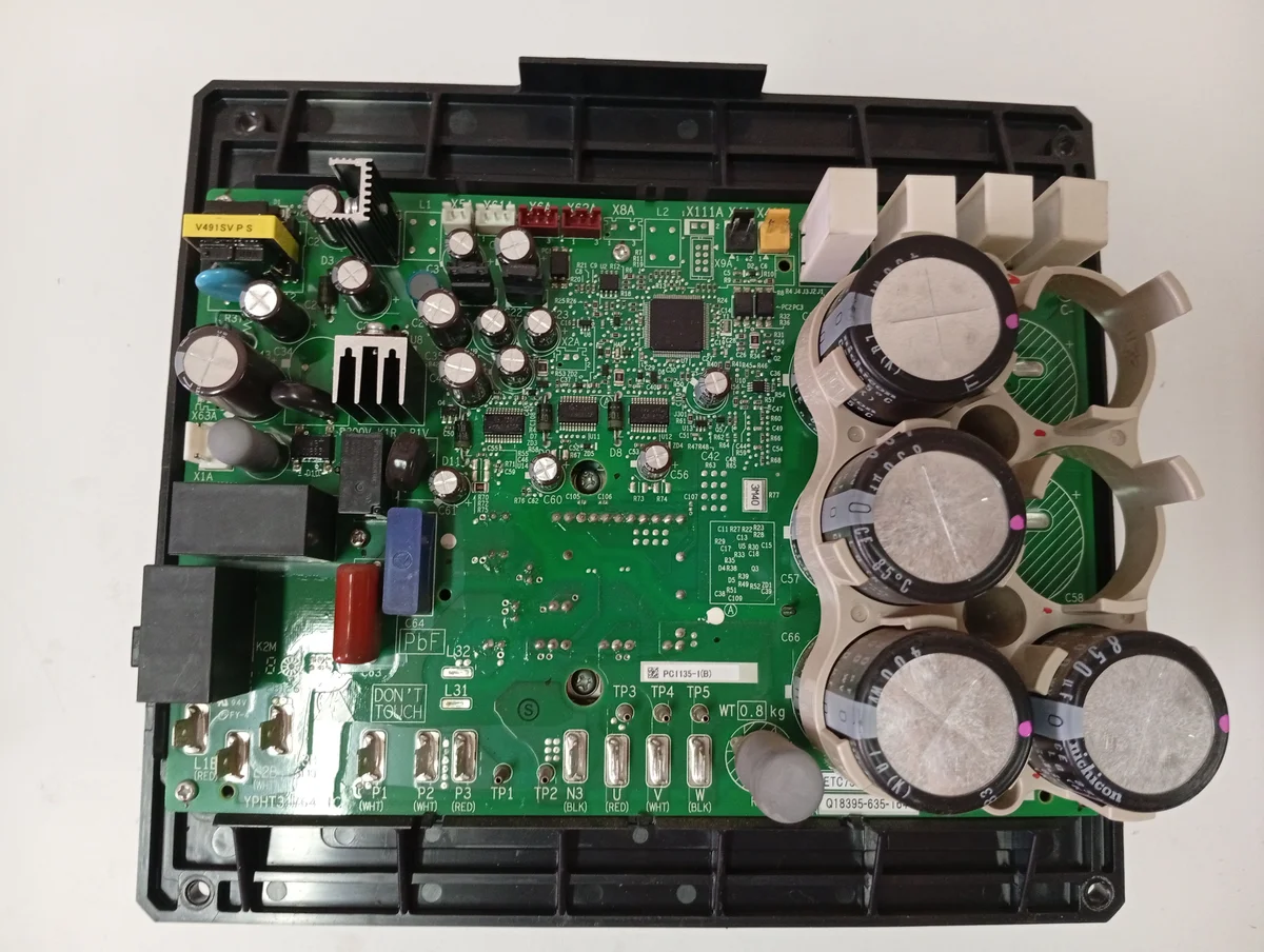 Placa Electrónica Aire Acondicionado PC1135-1(B)/YPHT31764-1C