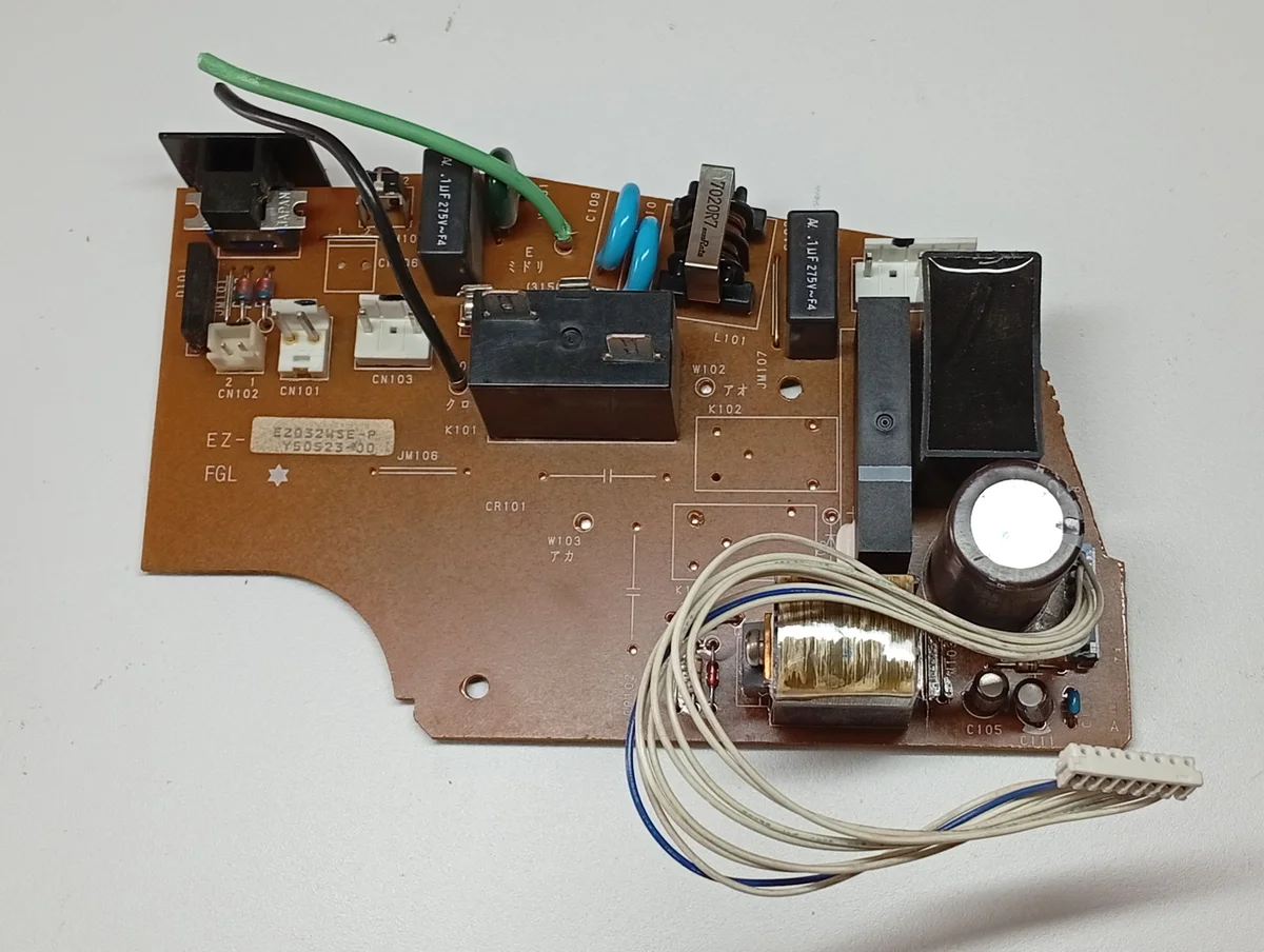 Placa Electrónica Aire Acondicionado EZ032WSE-P/Y50523-00/9701122011 K3AC EDITION.02