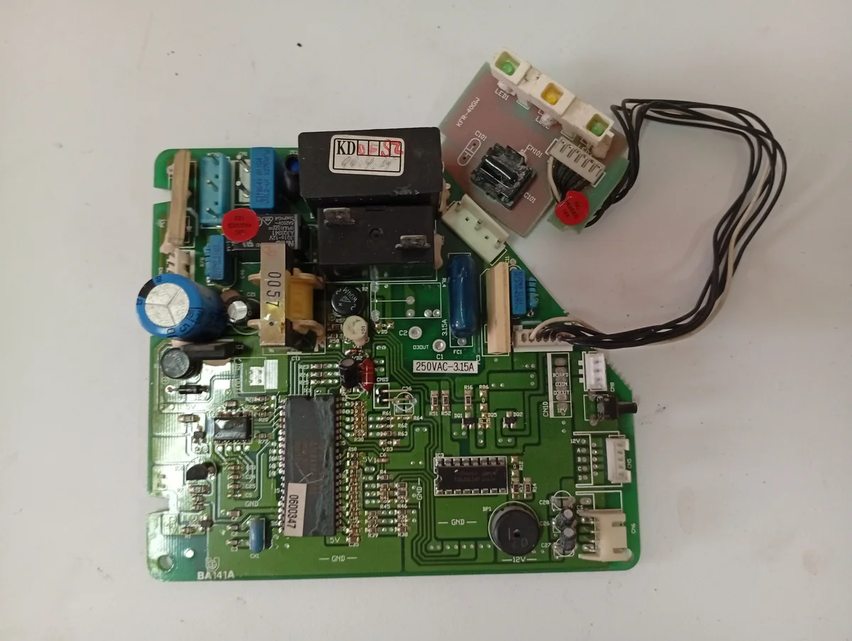 Placa Electrónica Aire Acondicionado BA141A/0600347/KFR-40GW