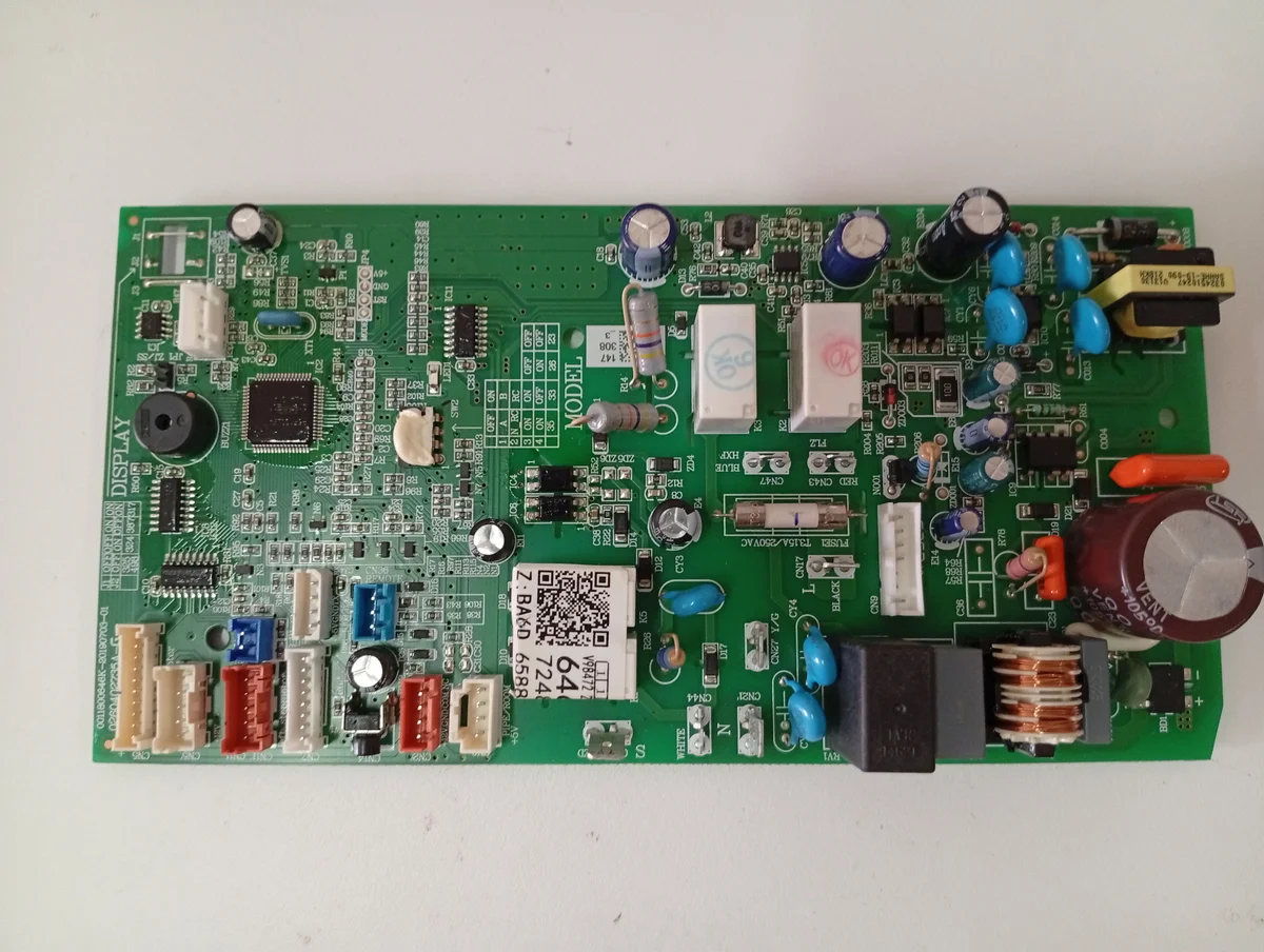 Placa Electrónica Aire Acondicionado 0011800646K-20190703-01/0260402735A-G/V98472 20211207/646D 7248