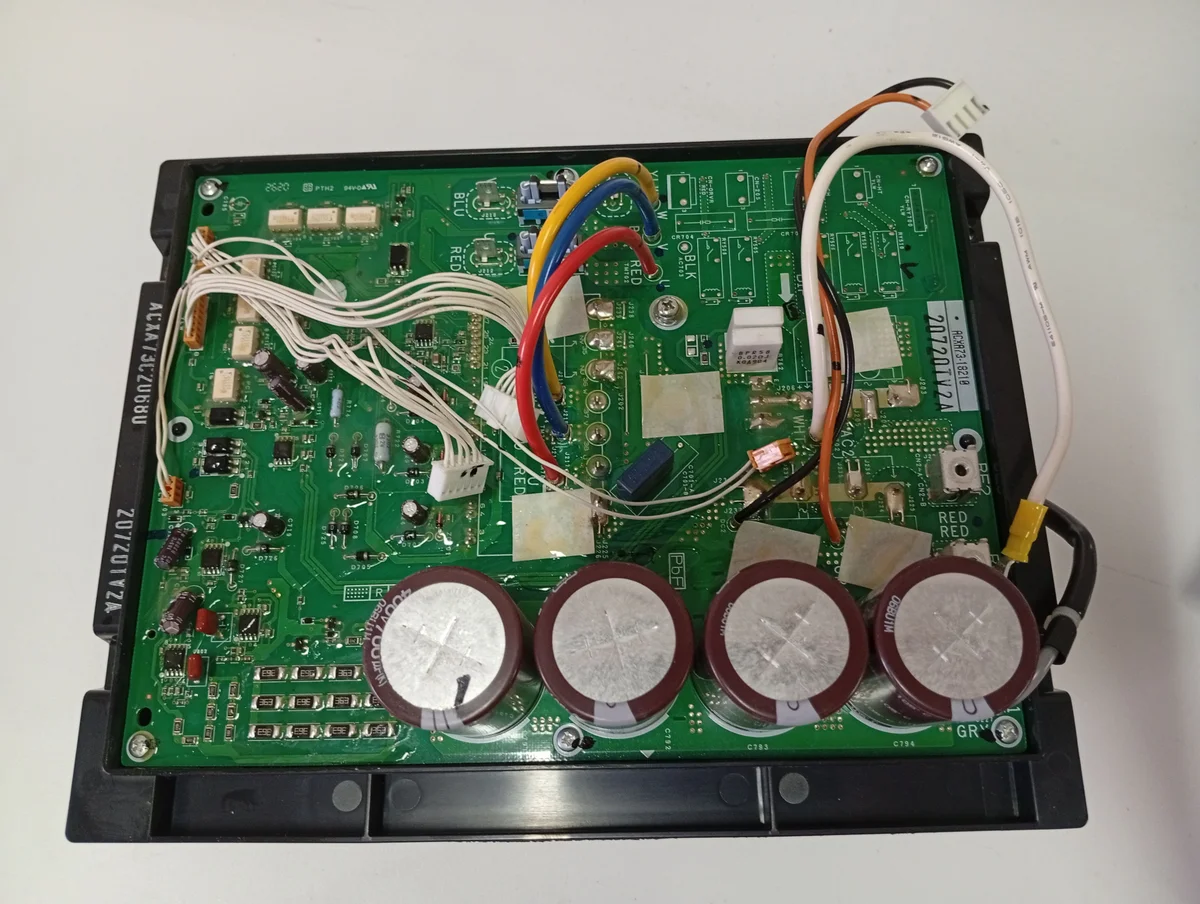 Placa Electrónica Aire Acondicionado ACXA73C20680/20720TV2A/ACXA73-18210/20720TV2A