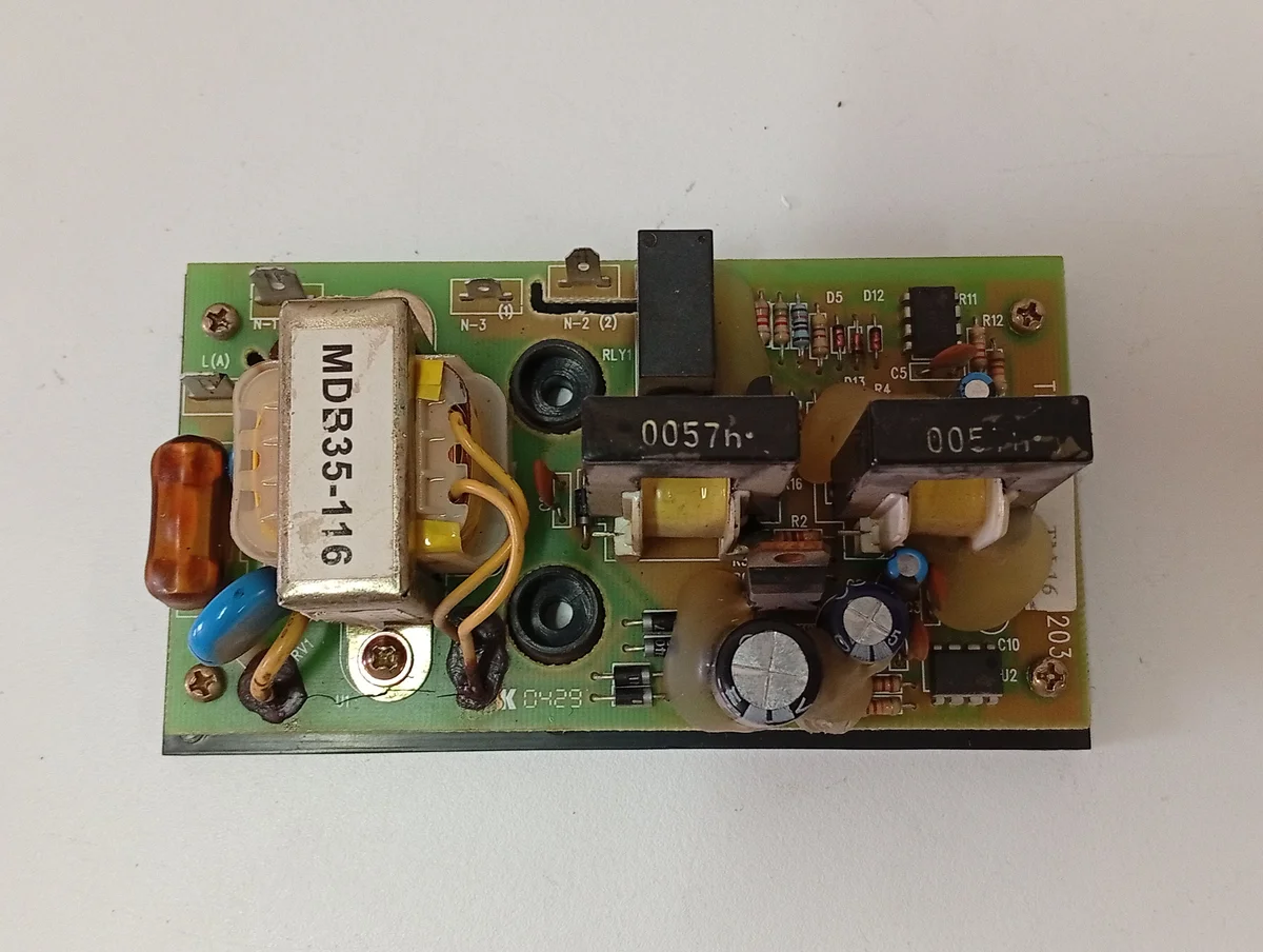 Placa Electrónica Aire Acondicionado TMQ09 TM-16 203