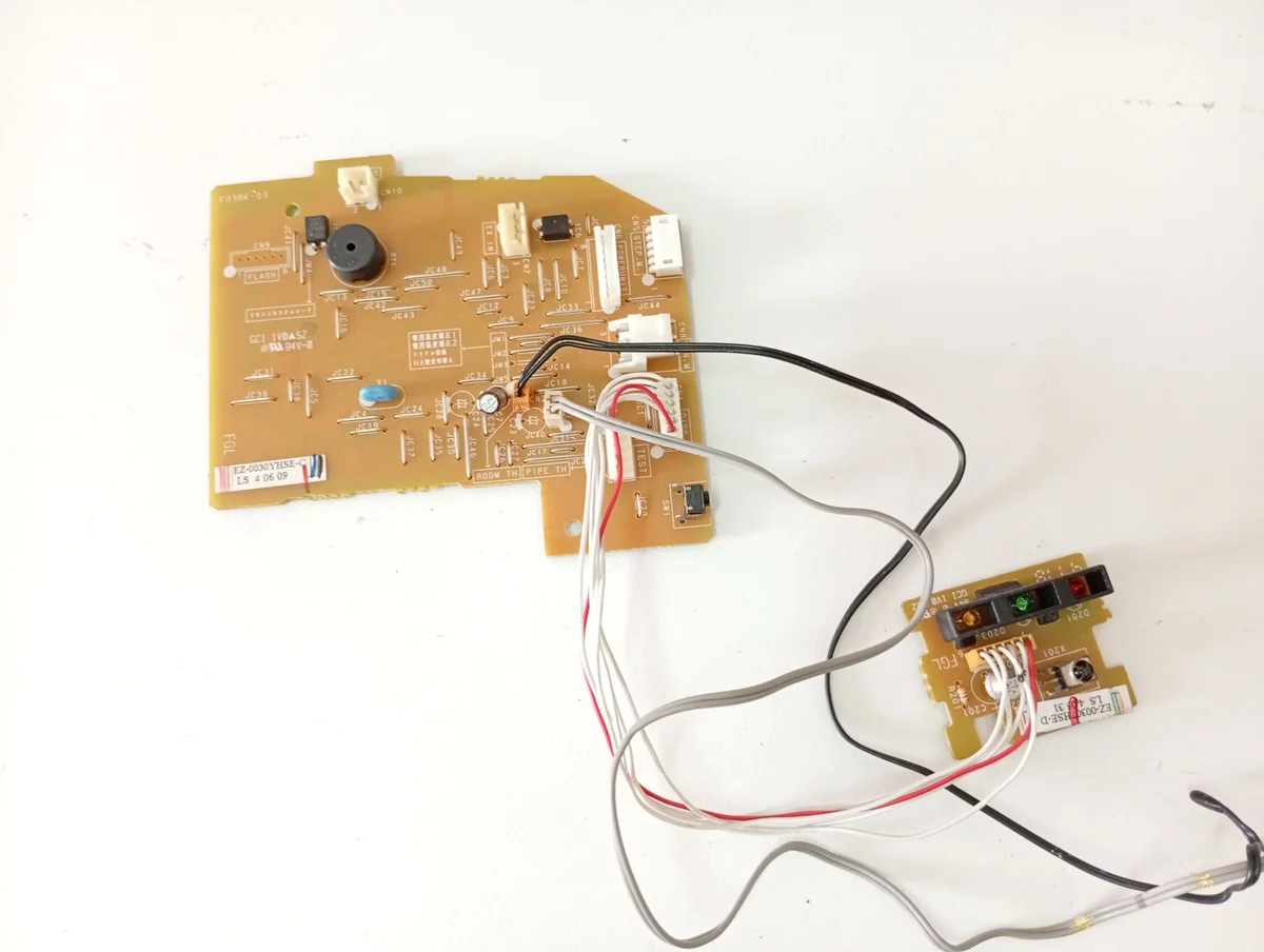 Placa Electrónica Aire Acondicionado EZ-0030YHSE-C/EZ-00307HSE-D