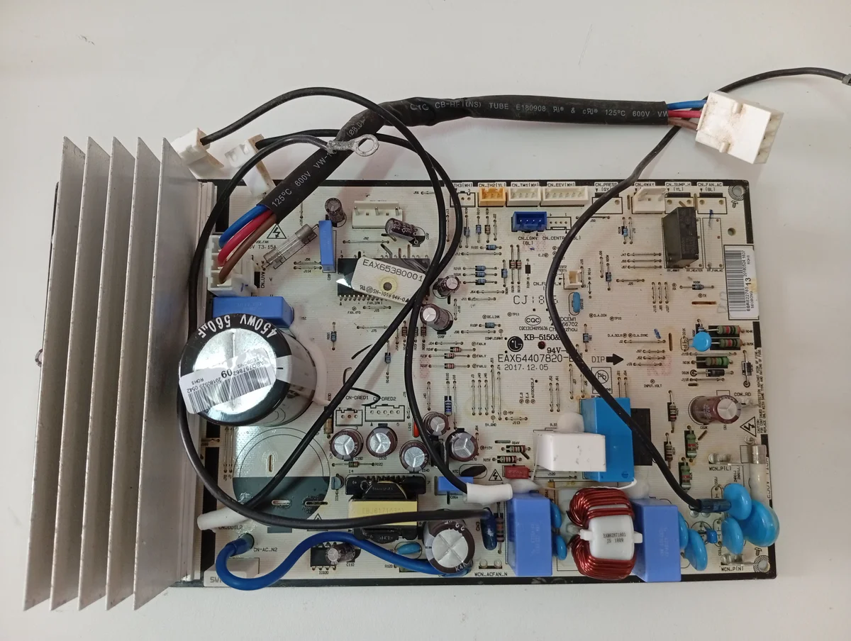 Placa Electrónica Aire Acondicionado EAX64407820-B/EBR82278513 SEOBONG