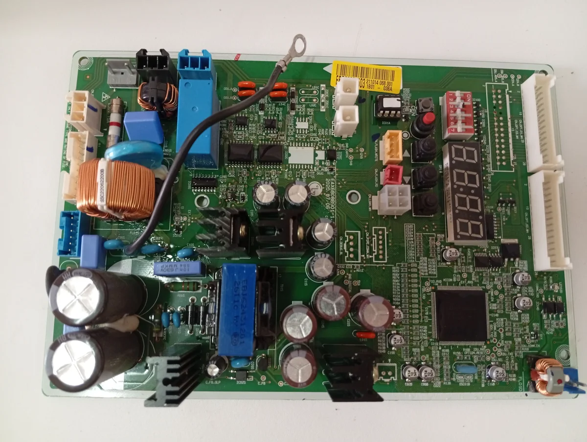 Placa Electrónica Aire Acondicionado EAX68088901-1.0/EBR32221503