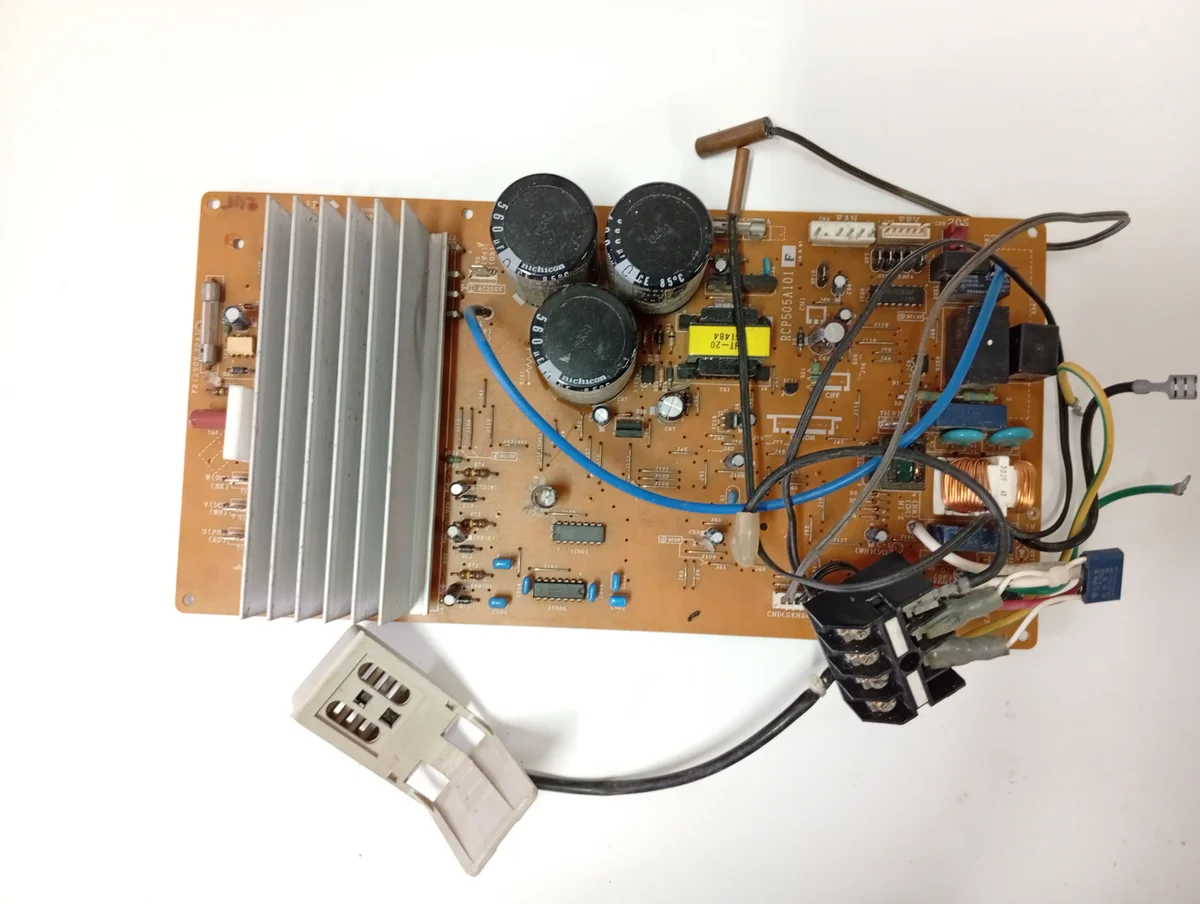 Placa Electrónica Aire Acondicionado RCP505A101F